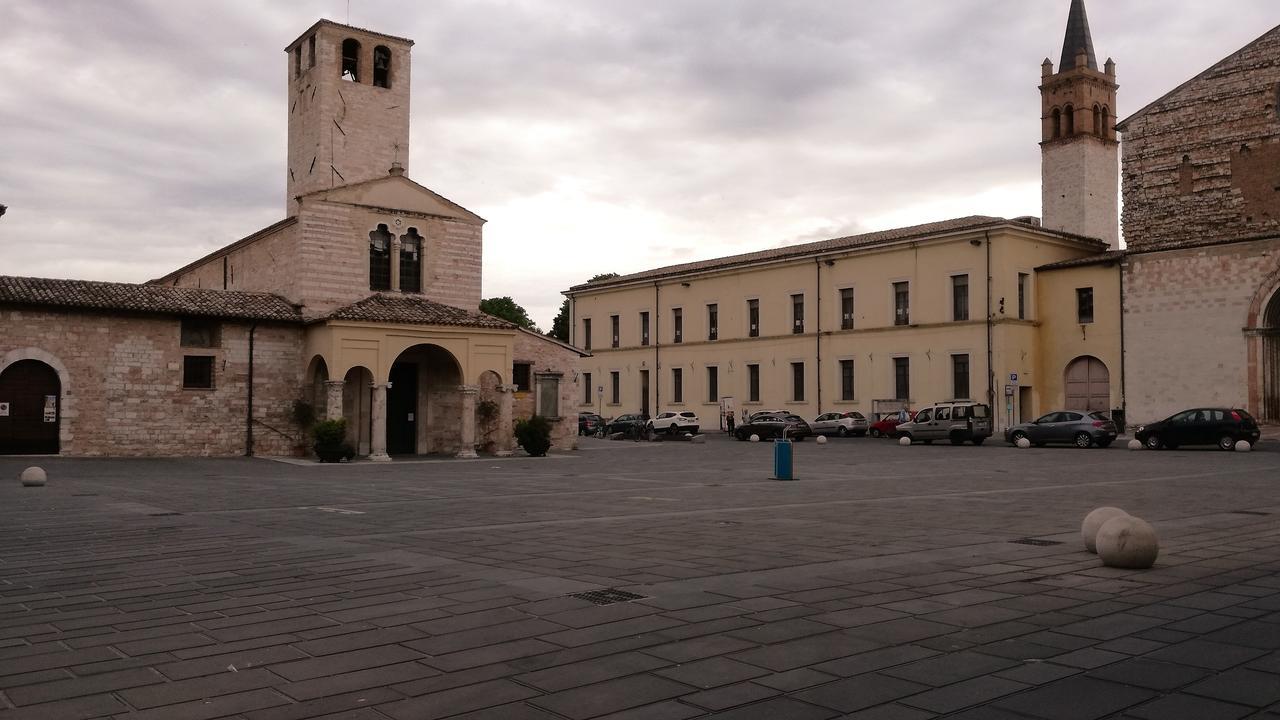 Residenza Mazzini 福利尼奥 外观 照片